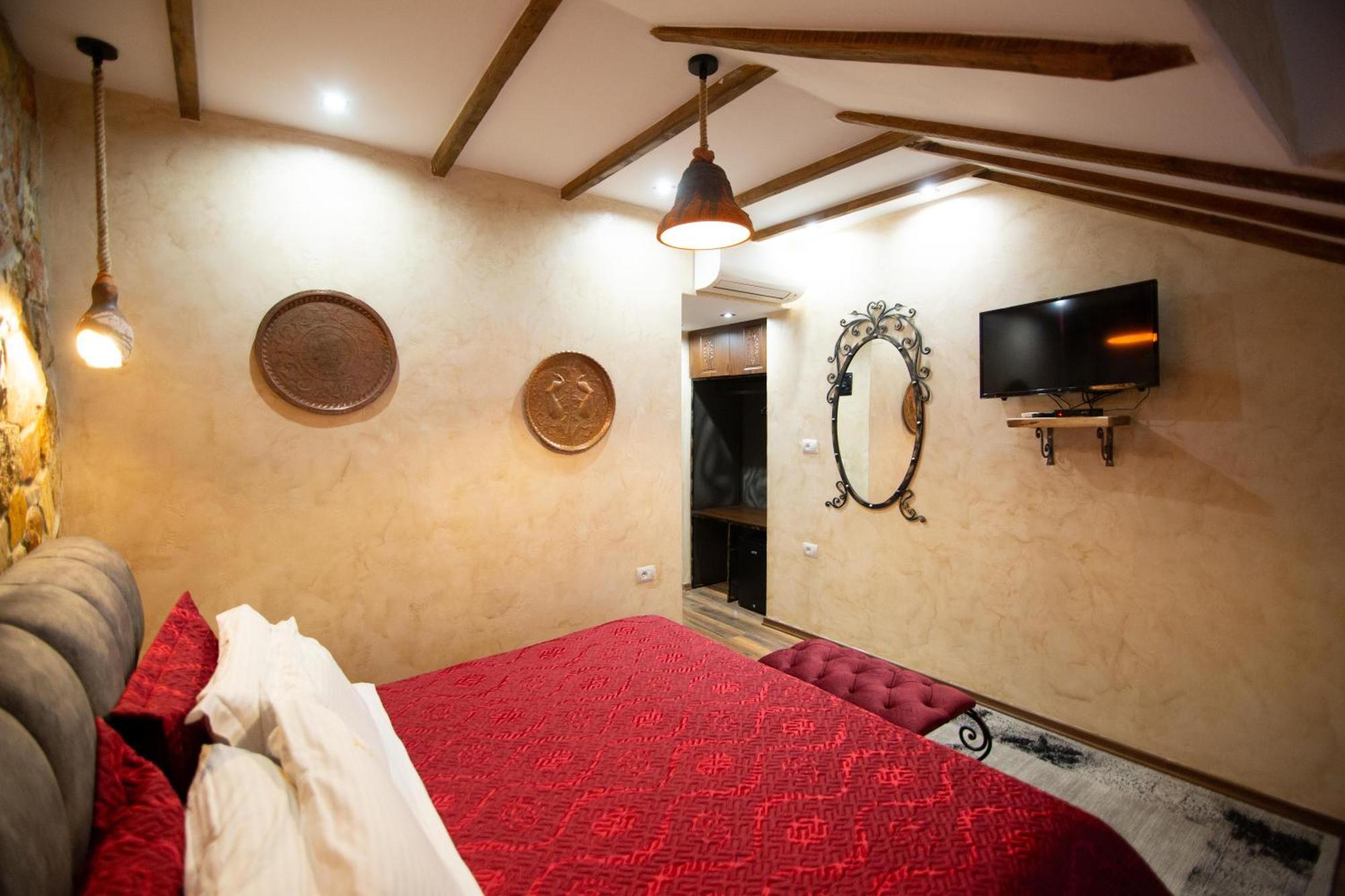 Vila Eden Boutique Hotel コルチャ 部屋 写真